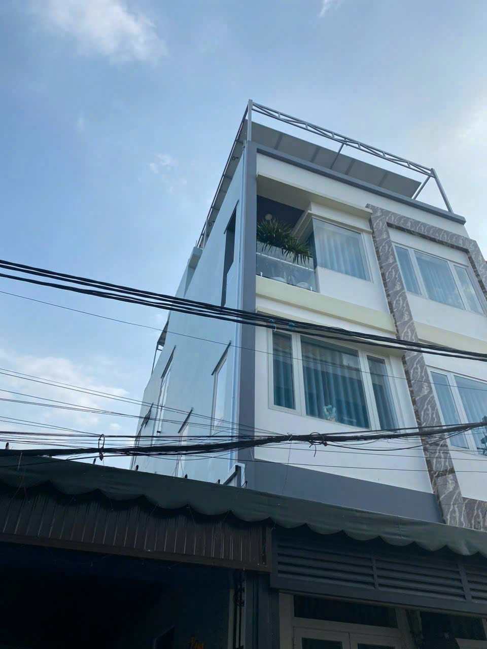 Dự &aacute;n điện mặt trời ti&ecirc;u biểu c&ugrave;ng Việt Nhật