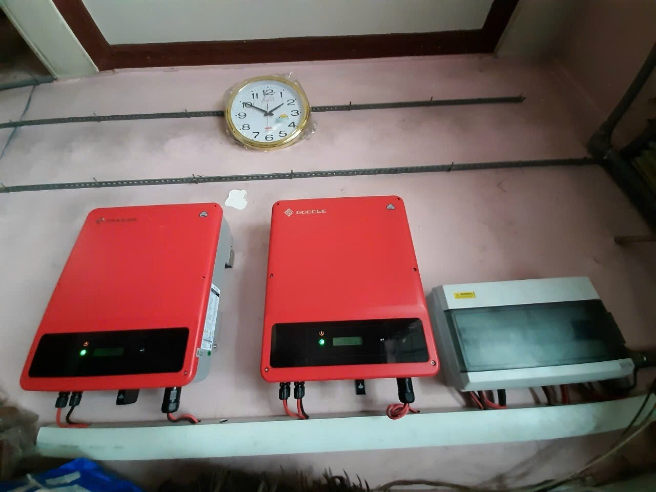 Dự &aacute;n điện năng lượng mặt trời cho trang trại